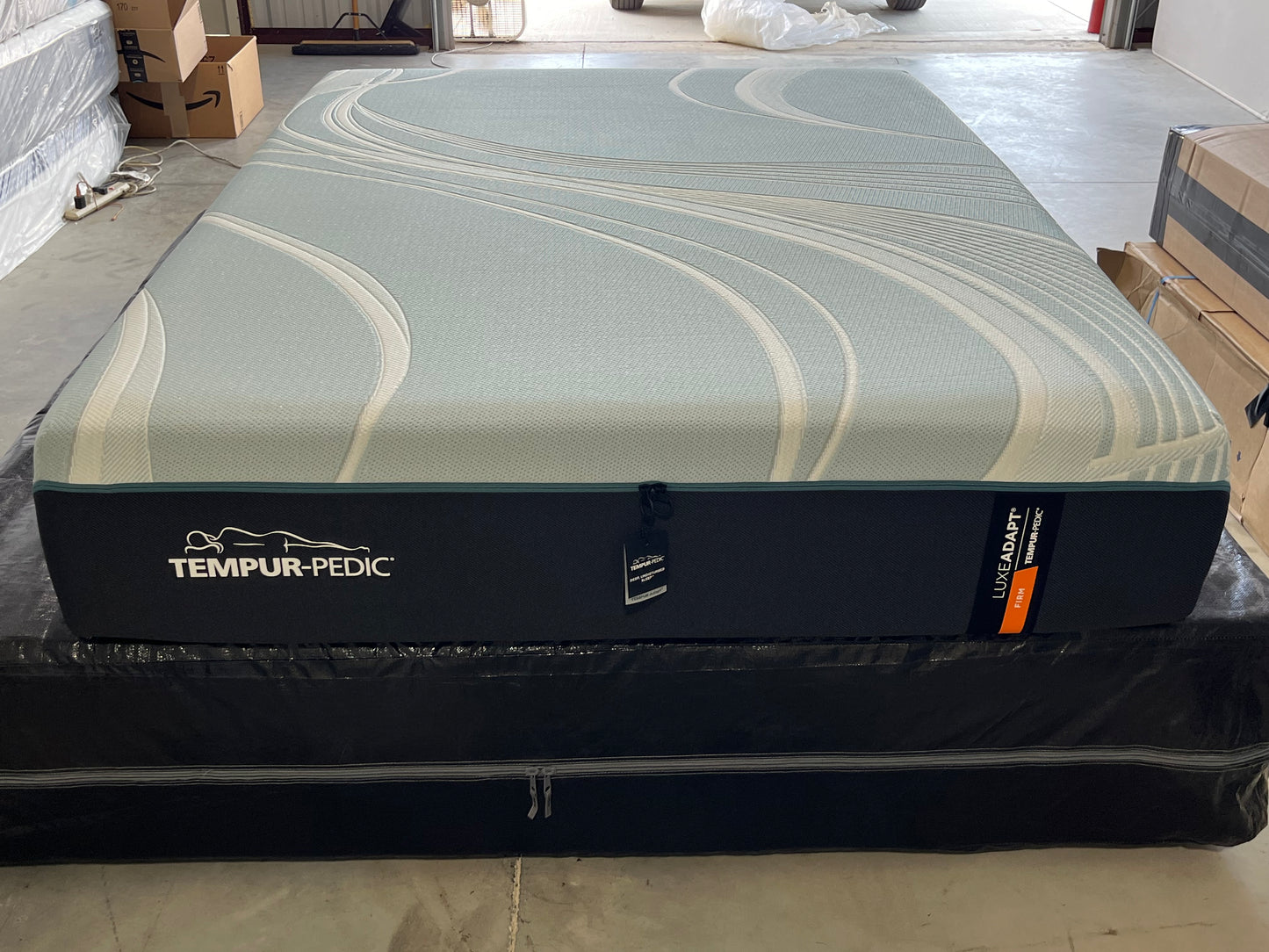 Tempur-Pedic LuxeAdapt® Firm King Mattress – Advanced Support & Adaptive Comfort