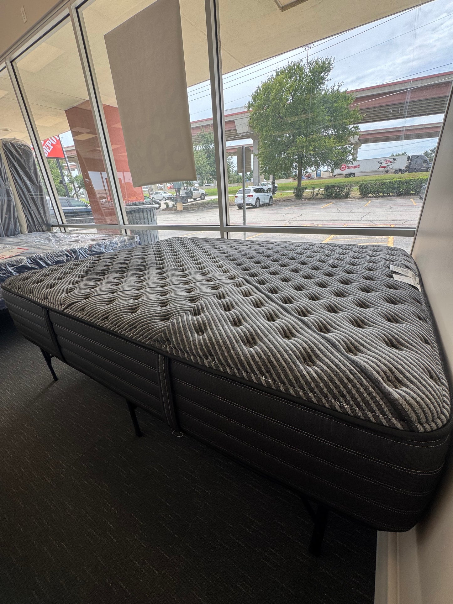 Beautyrest Black Queen Mattress