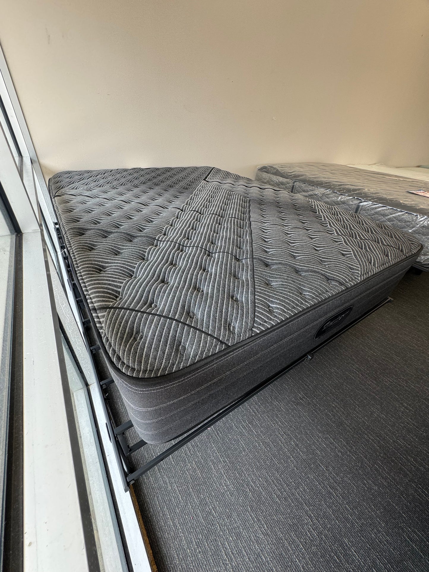 Beautyrest Black Queen Mattress