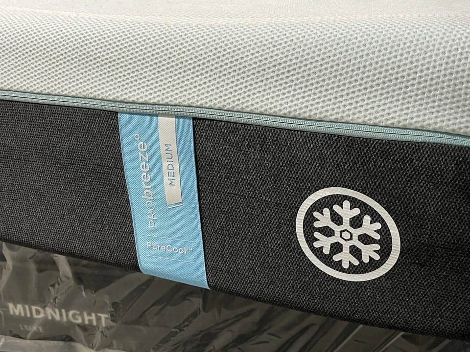 Nuevo colchón Tempurpedic LuxeBreeze Soft Luxe Breeze King $6,299 (Envío gratis)