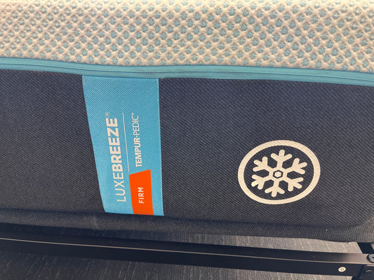 Tempur-Pedic LuxeBreeze® Firm 2.0 King – Ultimate Cooling & Support
