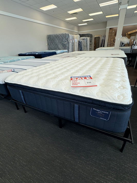Stearns & Foster Estate Ovalle A Queen Mattress